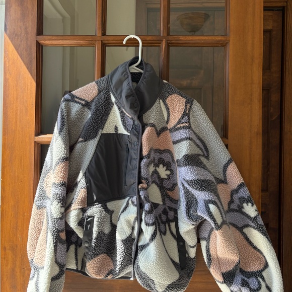 Jackets & Blazers - Southern Shirt Floral Patterned Women's Jacket